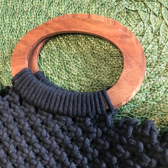 Danielle Nicole Black Macrame Crochet Handbag - Picture 3 of 5